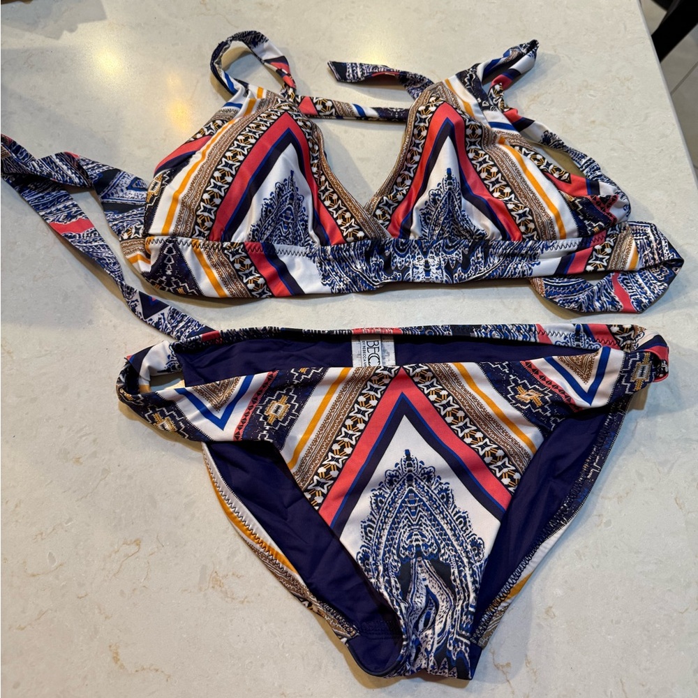 Becca by Rebecca Virtue - women’s 3 piece swimsuit. M bottom L and a D top